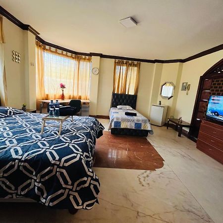 Mega Suite Junto Al San Marino Shopping Guayaquil Eksteriør bilde