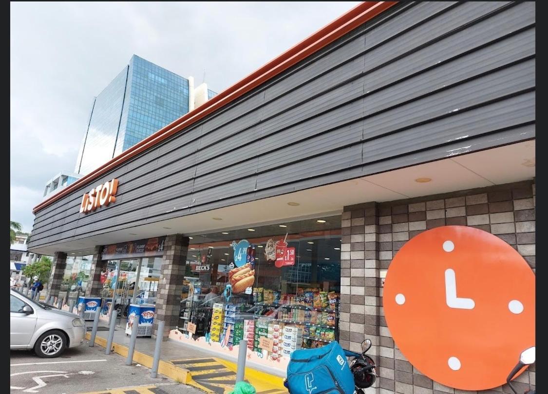 Mega Suite Junto Al San Marino Shopping Guayaquil Eksteriør bilde